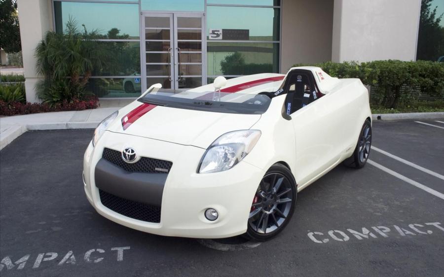  Toyota Yaris Club Concept by Five Axis 2008 года  (фото 4 из 5)
